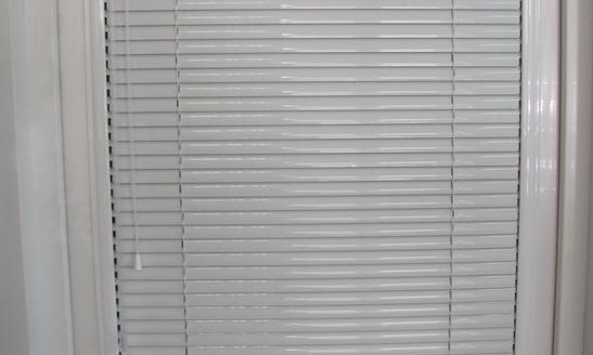 Изотра с направляющими